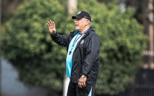 Olimpia: Éver Hugo Almeida prepara una línea de 5 para el debut en la Copa Paraguay 2025