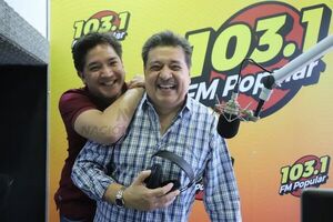 Popular / (VIDEO) Rubén Rodríguez contó que le malcría todavía a Junior: ¡planchando y ordenando su ropa!