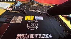 Detienen a presunto miembro del PCC con fusil, cocaína y arsenal en Villa Elisa