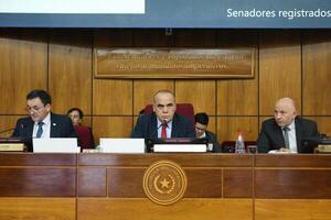 Senadores aprovechan euforia albirroja y reeligen a "Bachi" como presidente del Senado hasta 2028