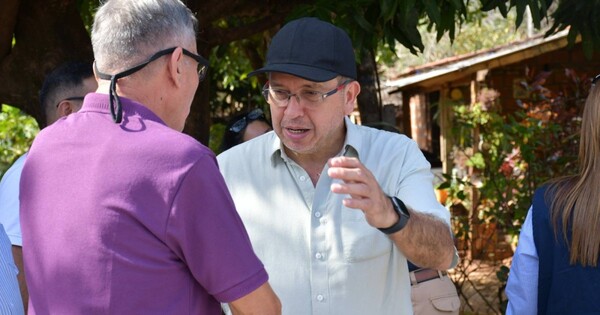 Wiens y Osorio negocian la chapa colorada en Capiatá, pero chocan con las ambiciones de Erico
