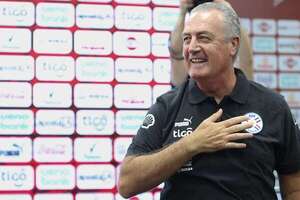 Gustavo Alfaro: “Si hay un pueblo que merece una alegría, es Paraguay” - Selección Paraguaya - ABC Color
