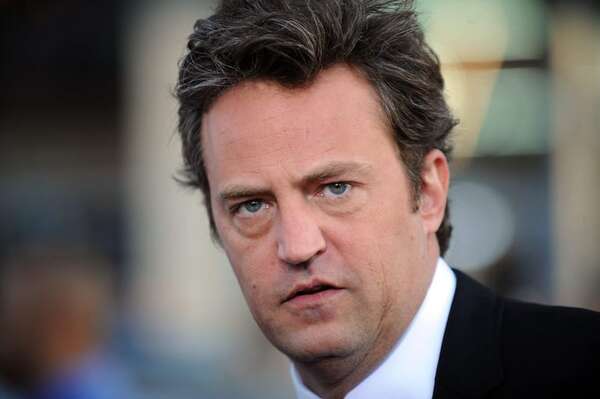 Matthew Perry: la ‘reina de la ketamina’ se declara culpable ante una corte por su muerte - Gente - ABC Color
