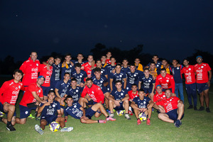 Entrenamiento a doble turno y con plantel completo
