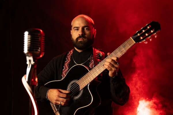 Guten presenta “Tierra Colorada”: un mapa personal convertido en música - Música - ABC Color