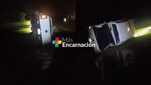 Vuelco de camioneta deja un herido leve sobre Ruta 8 en General Artigas