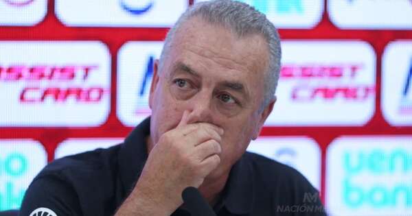 La Nación / Gustavo Alfaro se quebró de tanta emoción