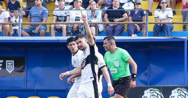 La Nación / Olimpia fue contundente y avanzó
