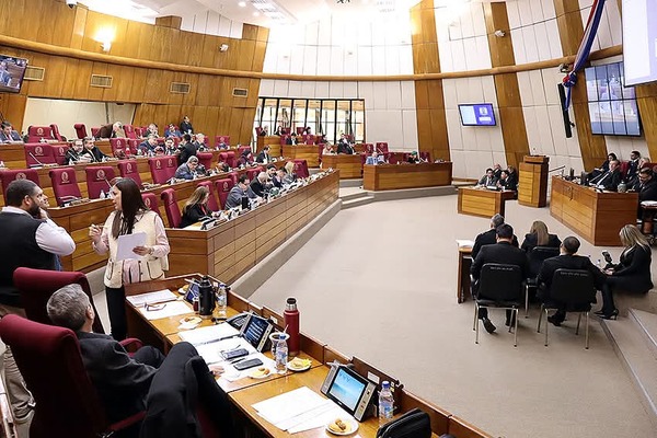 Diputados se aprestan a blindar a seis intendentes y archivar los pedidos de intervención