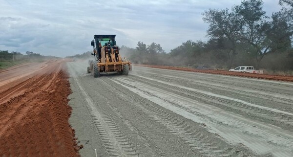 Lote 2 del Corredor Bioceánico consolida su estructura vial con suelo cal y cemento