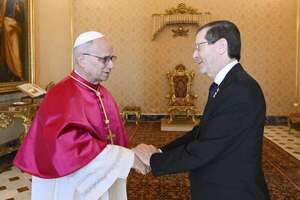 Papa León XIV recibe al presidente de Israel en el Vaticano - Mundo - ABC Color