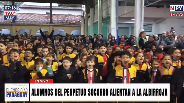 ¡Qué emoción! Así alientan a la Albirroja los alumnos del colegio Perpetuo Socorro