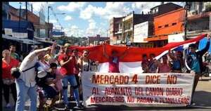 La Nación / Comerciantes no quieren a Víctor López como director