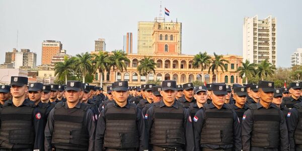 Policía Nacional implementa megacobertura para partido histórico de la Albirroja