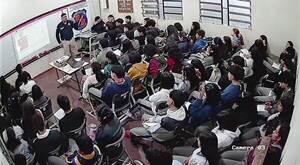 Charla a estudiantes sobre el peligro del consumo de drogas •