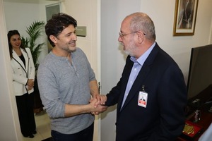 Embajador de Israel resalta liderazgo de Itaipú en energía limpia - ADN Digital