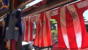 Furor por la camiseta de la Albirroja: Encarnación revive ambiente futbolero tras 15 años