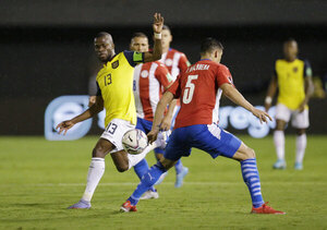 Versus / Los 6 sobrevivientes en la Albirroja del último juego en Asunción ante Ecuador