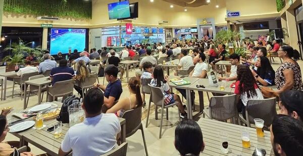 Bares y comercios se preparan para alentar a la Albirroja