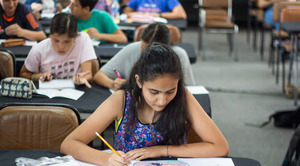 Popular / ¡Más de 50 de los postulantes a la carrera docente no pasaron examen del MEC!