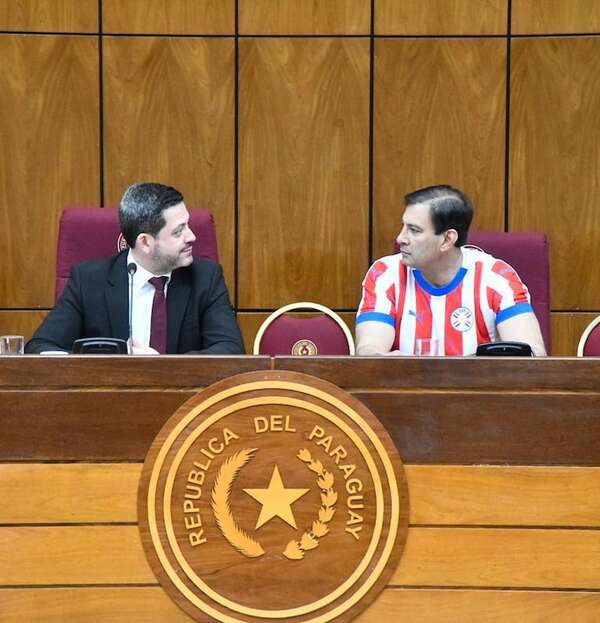 Latorre dice que no copiará atornillamiento de Bachi “durante su presidencia”  - Política - ABC Color
