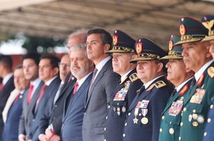 Peña reafirma que la seguridad es política de Estado en acto por el Día del Policía - El Trueno