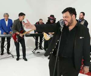 Luis Álvarez prepara “una noche disco” junto a varios artistas en el Teatro del BCP - Música - ABC Color