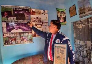 Emoción albirroja: el hijo de Juan Bautista “Mbatí” Agüero recuerda a su padre en la previa del Paraguay–Ecuador - Nacionales - ABC Color