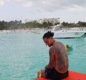 ¡Ha'e Maluma! ¡Mañamí el nuevo look de este ex pelotero de Olimpia!