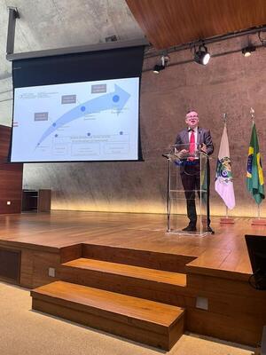 ANEAES presentó en Río de Janeiro su innovador Sistema de Evaluación por Fases - El Trueno