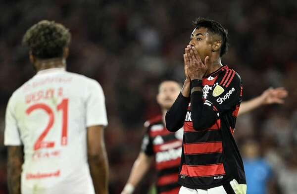 Bruno Henrique, atacante del Flamengo, condenado por manipulación de apuestas - Fútbol Internacional - ABC Color