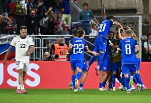 Versus / Derrota histórica de Alemania, su camino al Mundial es ya cuesta arriba