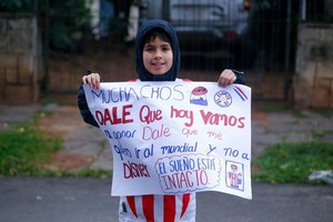 ¡El país expectante a la clasificación de la Albirroja! - trece