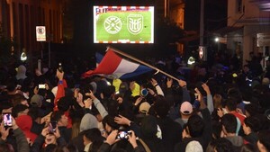 ¡Soñada clasificación! Paraguay vuelve al Mundial tras 16 años y el pueblo vibra en las calles del país