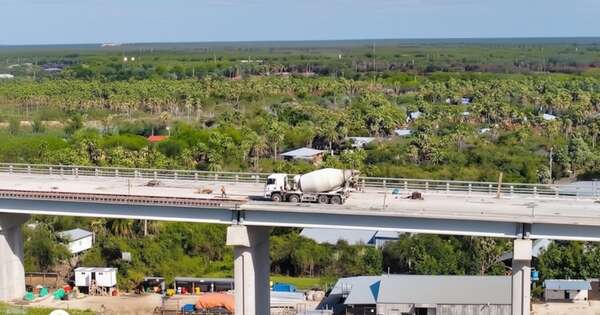 La Nación / Primer cruce vehicular del acceso a puente Bioceánica
