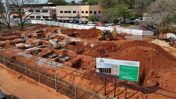 Construcción de Centro Nefrourológico presenta avance de 35 % - San Lorenzo Hoy