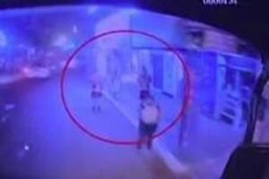 Popular / Ñembo vendedores roban celular a estudiante