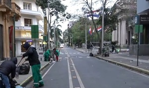 La Municipalidad de Asunción continúa con la limpieza de Asunción