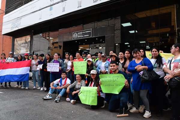 MEC: docentes que pasaron examen no quieren volver a rendir, tras anulación de concurso - Nacionales - ABC Color