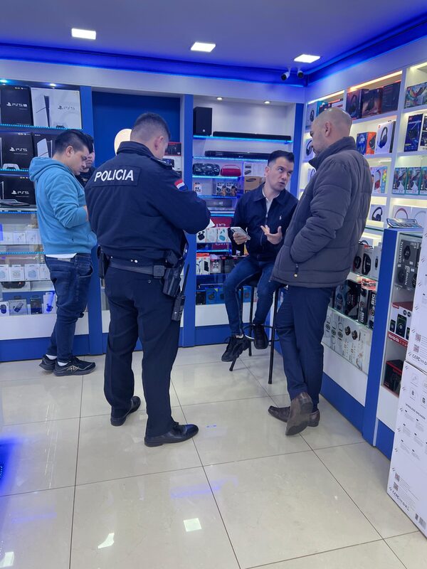 Turistas argentinos denunciaron estafa en Ciudad del Este, pero recuperaron su dinero tras intervención fiscal y policial - Info Alto Parana