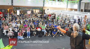HOY ES LA NOCHE EMPRESARIAL EN LA LIBROFERIA DE LA UNAE
