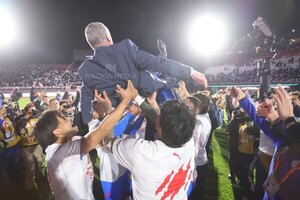 Versus / El presidente de la FIFA felicitó a la Albirroja por volver al Mundial