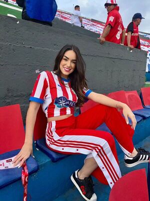 Popular / ¡Locutora de radio apostó por una curiosa cábala para ir a la cancha a alentar a la Albirroja!
