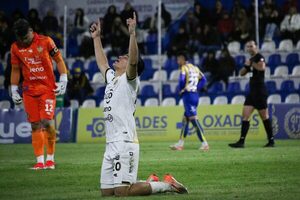 El Legendario reacciona y se aferra a la punta - La Tribuna