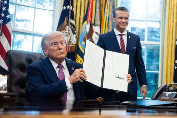Trump oficializa el regreso del Departamento de Guerra de Estados Unidos - Mundo - ABC Color