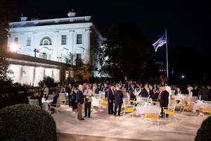 Trump auspicia cena con sus congresistas “más leales” en la Casa Blanca - Mundo - ABC Color