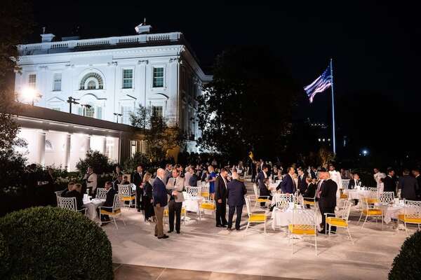 Trump auspicia cena con sus congresistas “más leales” en la Casa Blanca - Mundo - ABC Color
