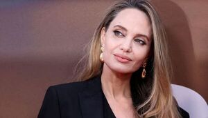Popular / Un misterioso cambio de look de Angelina Jolie cautivó a Londres y sorprendió a los fanáticos