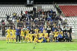 Capiatá se afianza en zona de ascenso con su triunfo en Encarnación - Fútbol de Intermedia - ABC Color