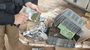 Descubren marihuana “Skunk” oculta dentro de una encomienda enviada al norte